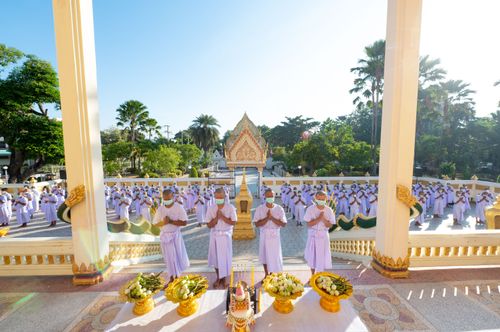 ภาพ No.39382:พิธีบรรพชาอุปสมบท ศูนย์ปฏิบัติธรรม จ.บุรีรัมย์ 