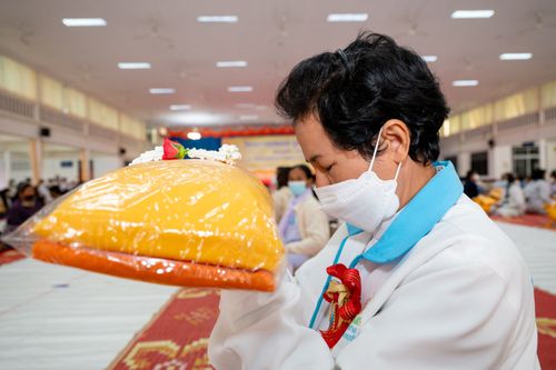 ภาพ No.39396:พิธีบรรพชาอุปสมบท ศูนย์ปฏิบัติธรรม จ.บุรีรัมย์ 