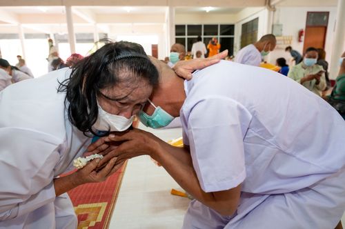 ภาพ No.39407:พิธีบรรพชาอุปสมบท ศูนย์ปฏิบัติธรรม จ.บุรีรัมย์ 