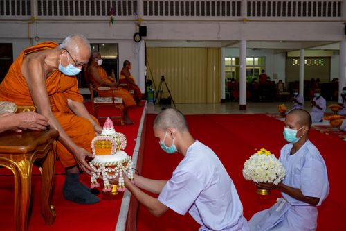 ภาพ No.39408:พิธีบรรพชาอุปสมบท ศูนย์ปฏิบัติธรรม จ.บุรีรัมย์ 