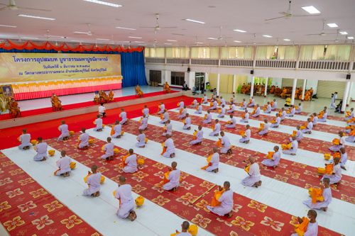 ภาพ No.39418:พิธีบรรพชาอุปสมบท ศูนย์ปฏิบัติธรรม จ.บุรีรัมย์ 