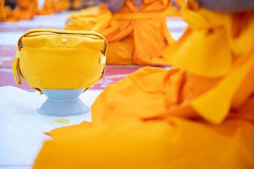 ภาพ No.39427:พิธีบรรพชาอุปสมบท ศูนย์ปฏิบัติธรรม จ.บุรีรัมย์ 