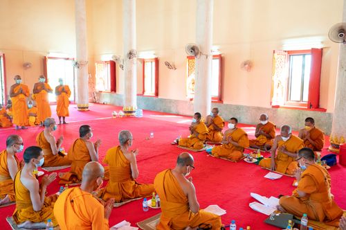 ภาพ No.39442:พิธีบรรพชาอุปสมบท ศูนย์ปฏิบัติธรรม จ.บุรีรัมย์ 