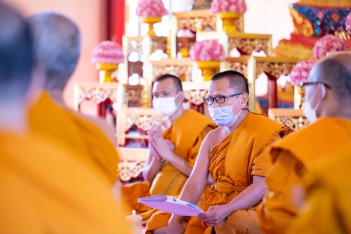 ภาพ No.39446:พิธีบรรพชาอุปสมบท ศูนย์ปฏิบัติธรรม จ.บุรีรัมย์ 