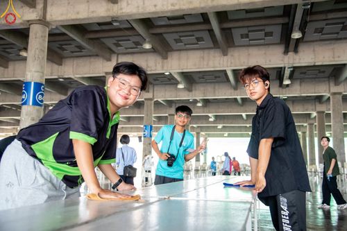 ภาพ No.60675:V.38 ทุ่มพลังเพื่อพ่อครบ 80 ปี ภาพการเตรียมงานของหน่วยงานต่างๆ เพื่อพิธีฉลองอายุวัฒนมงคล 80 ปี หลวงพ่อธัมมชโย และรับถวายมหาสังฆทาน 10,000 กว่าวัดทั่วประเทศ ในวันคุ้มครองโลก วันจันทร์ที่ 22 เมษายน พ.ศ. 2567