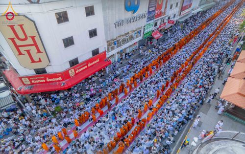 ภาพ No.312859:วันอาทิตย์ที่ 8 มีนาคม พ.ศ.2569 ทำบุญเมืองนครราชสีมา 558 ปี ตักบาตรพระ 10,000 รูป (ภาพชุดที่ 2)