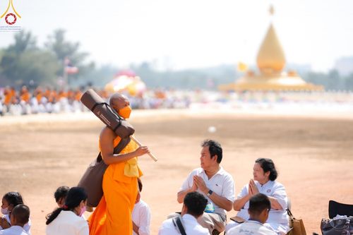 ภาพ No.129156:พระธรรมยาตราเดินธรรมยาตรา ณ ชุมชนรอบศูนย์ปฏิบัติธรรมภาคใต้ อ.บางกล่ำ จ.สงขลา วันที่ 10 มีนาคม พ.ศ. 2567