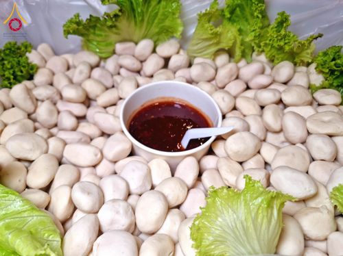 ภาพ No.202836:พิธีถวายภัตตาหารเป็นสังฆทาน แด่พระธรรมยาตรา ณ วัดพระธรรมกาย ตำบลคลองสาม อำเภอคลองหลวง จังหวัดปทุมธานี ในโครงการธรรมยาตรา กตัญญูบูชา มหาปูชนียาจารย์ พระมงคลเทพมุนี(สด จนฺทสโร) พระผู้ปราบมาร อนุสรณ์สถาน 7 แห่ง ปีที่ 13 วันที่ 28 มกราคม พ.ศ. 2568