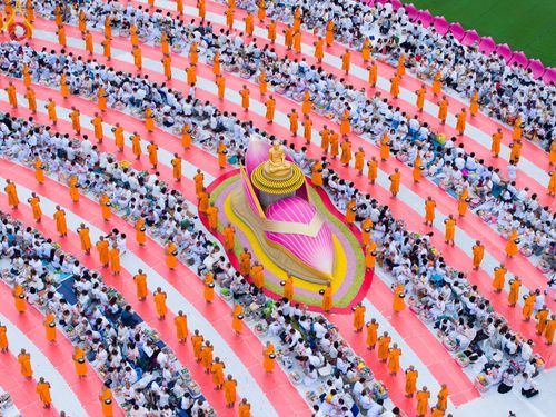 ภาพ No.118619:พิธีตักบาตรพระธรรมยาตรา ปีที่ 12 ณ อนุสรณ์สถานลำดับที่ 5 สถานที่เผยแผ่วิชชาธรรมกายครั้งแรก อนุสรณ์สถานบางปลา จ.นครปฐม วันที่ 25 มกราคม พ.ศ. 2567