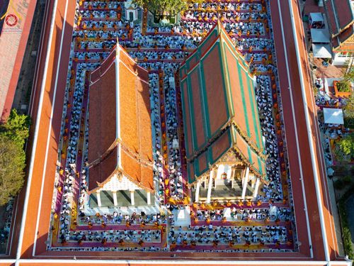 ภาพ No.193411:พิธีต้อนรับพระธรรมยาตรา ณ อนุสรณ์สถาน สถานที่เกิดในเพศสมณะ วัดสองพี่น้อง อำเภอสองพี่น้อง จังหวัดสุพรรณบุรี ในโครงการธรรมยาตรา กตัญญูบูชา มหาปูชนียาจารย์ พระมงคลเทพมุนี(สด จนฺทสโร) พระผู้ปราบมาร อนุสรณ์สถาน 7 แห่ง ปีที่ 13 วันที่ 11 มกราคม พ.ศ. 2568