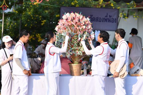 ภาพ No.112605:V.11 สามารถ การเตรียมงาน เก็บงาน การรับบุญของเจ้าหน้าที่หน่วยงานต่างๆ เพื่อโครงการธรรมยาตรา กตัญญูบูชา มหาปูชนียาจารย์ พระมงคลเทพมุนี (สด จนฺทสโร) พระผู้ปราบมาร อนุสรณ์สถาน 7 แห่ง ปีที่ 12 ระหว่างวันที่ 2 - 31 มกราคม พ.ศ.2567