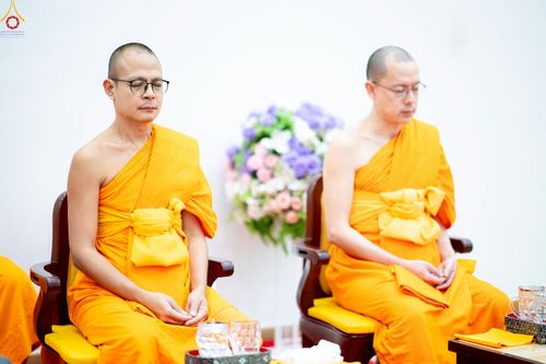 ภาพ No.242875:วันที่ 29-31 สิงหาคม พ.ศ. 2568 องค์กรภาคีเครือข่าย “บวร” (บ้าน-วัด-โรงเรียน-ราชการ) อ.คลองหลวง จัดบวชอุบาสิกาแก้ว ถวายพระราชกุศลแด่สมเด็จพระพันปีหลวง - กตัญญูบูชาแด่ผู้มีพระคุณ