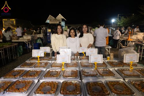 ภาพ No.294711:วันที่ 15 มกราคม พ.ศ. 2569 พิธีถวายภัตตาหารเป็นสังฆทาน แด่พระธรรมยาตรา ณ วัดโบสถ์บน ต.บางคูเวียง จ.นนทบุรี อนุสรณ์สถานลำดับที่ 4 สถานที่เกิดด้วยกายธรรม ในโครงการธรรมยาตรา กตัญญูบูชา มหาปูชนียาจารย์ พระมงคลเทพมุนี(สด จนฺทสโร) พระผู้ปราบมาร อนุสรณ์สถาน 7 แ