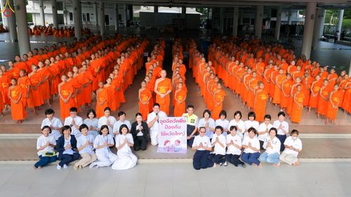 ภาพ No.331863:วันที่ 5 พฤษภาคม พ.ศ.2569 ศูนย์การแพทย์บุญรักษา ร่วมกับคลินิกใจใส จัดถวายวัคซีนป้องกันไข้หวัดใหญ่  แด่คณะพระภิกษุสามเณรกว่า 500 รูป