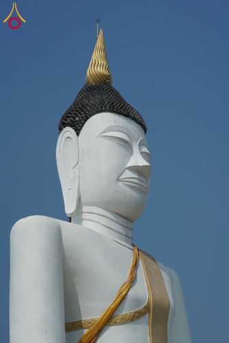 ภาพ No.298913:วันที่ 20 มกราคม พ.ศ. 2569 พิธีทอดผ้าป่าทำนุบำรุงศาสนสถาน ณ วัดใหม่นพรัตน์ ต.เนินพระปรางค์ อ.สองพี่น้อง จ.สุพรรณบุรี ในโครงการธรรมยาตรา กตัญญูบูชา มหาปูชนียาจารย์ พระมงคลเทพมุนี(สด จนฺทสโร) พระผู้ปราบมาร อนุสรณ์สถาน 7 แห่ง ปีที่ 14