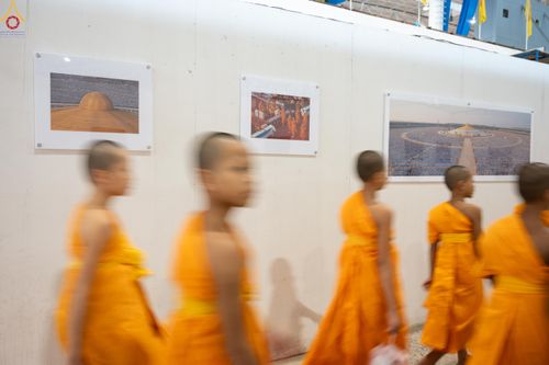 ภาพ No.337786:วันอาทิตย์ต้นเดือน 5 กรกฎาคม พ.ศ.2569 พิธีบูชาข้าวพระ ณ สภาธรรมกายสากล วัดพระธรรมกาย