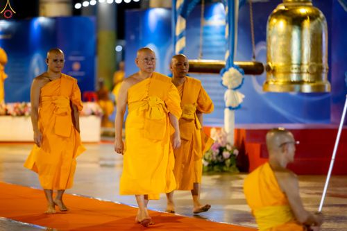 ภาพ No.326954:วันศุกร์ที่ 1 พฤษภาคม พ.ศ.2569 พิธีฉลองชัยชิตังเม สวดธัมมจักกัปปวัตตนสูตร ครบ 8,333,000,000 จบ ในวันขึ้น 15 ค่ำ เดือน 6 ณ วัดพระธรรมกาย