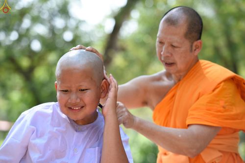 ภาพ No.317395:วันพุธที่ 1 เมษายน พ.ศ. 2569 พิธีตัดปอยผมยุวธรรมทายาท โครงการบรรพชาสามเณรฟื้นฟูพระพุทธศาสนา (ภาคฤดูร้อน) ปิดเทอมเติมธรรม ณ ศูนย์ปฏิบัติธรรมบุญประสาน จ.สระบุรี