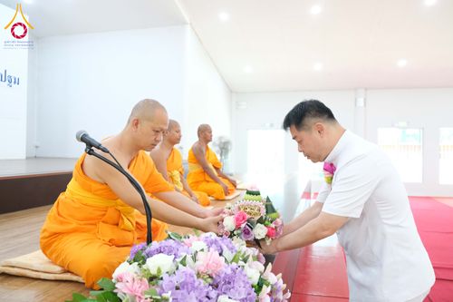 ภาพ No.319626:วันเสาร์ที่ 4 เมษายน พ.ศ.2569 พิธีขอขมา มอบผ้าไตร บรรพชาสามเณร ศูนย์อบรมเยาวชนนครปฐม