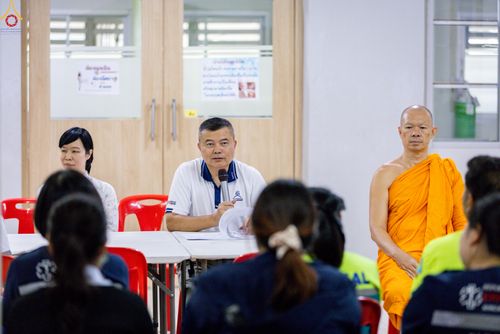 ภาพ No.323194:วันที่ 20 เมษายน พ.ศ.2569 การเตรียมงานของบุคลากรทางการแพทย์ , จุดลงทะเบียนพระสังฆาธิการ , วางกล่องไทยธรรม เพื่องานถวายมหาสังฆทาน 40,000 กว่าวัดทั่วประเทศ วันคุ้มครองโลก 22 เมษายน พ.ศ.2569 วัดพระธรรมกาย