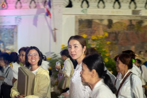 ภาพ No.294181:วันที่ 13 มกราคม พ.ศ. 2569 พิธีจุดประทีปถวายเป็นพุทธบูชา และบูชาธรรมมหาปูชนียาจารย์  (ภาพชุดที่ 2) ณ วัดสองพี่น้อง ต.ต้นตาล อ.สองพี่น้อง จ.สุพรรณบุรี ในโครงการธรรมยาตรา กตัญญูบูชา มหาปูชนียาจารย์ พระมงคลเทพมุนี(สด จนฺทสโร) พระผู้ปราบมาร อนุสรณ์สถาน 7 แห่