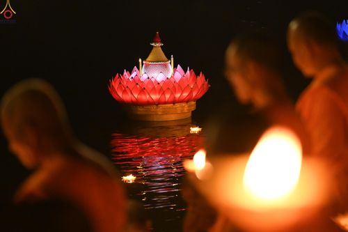 ภาพ No.294175:วันที่ 13 มกราคม พ.ศ. 2569 พิธีจุดประทีปถวายเป็นพุทธบูชา และบูชาธรรมมหาปูชนียาจารย์  (ภาพชุดที่ 2) ณ วัดสองพี่น้อง ต.ต้นตาล อ.สองพี่น้อง จ.สุพรรณบุรี ในโครงการธรรมยาตรา กตัญญูบูชา มหาปูชนียาจารย์ พระมงคลเทพมุนี(สด จนฺทสโร) พระผู้ปราบมาร อนุสรณ์สถาน 7 แห่