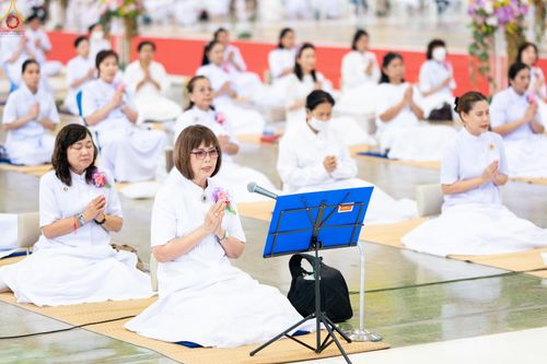 ภาพ No.286427:วันอาทิตย์ที่ 13 กรกฎาคม พ.ศ.2568 พิธีปฎิบัติธรรม และพิธีจุดเทียนใจ ไฟนิรันดร์ อนันตชัย ณ สภาธรรมกายสากล วัดพระธรรมกาย