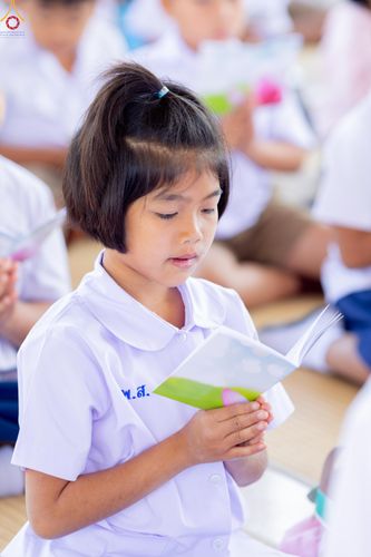 ภาพ No.293316:วันที่ 12 มกราคม พ.ศ. 2569 พิธีทอดผ้าป่าทำนุบำรุงศาสนสถาน ณ วัดพรสวรรค์ อ.สองพี่น้อง จ.สุพรรณบุรี ในโครงการธรรมยาตรา กตัญญูบูชา มหาปูชนียาจารย์ พระมงคลเทพมุนี(สด จนฺทสโร) พระผู้ปราบมาร อนุสรณ์สถาน 7 แห่ง ปีที่ 14