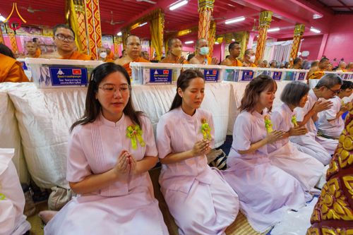 ภาพ No.298311:วันที่ 17 มกราคม พ.ศ. 2569  พิธีเจริญพระพุทธมนต์ ปฏิบัติธรรม มอบทุนการศึกษา ถวายสังฆทาน 109 วัด โครงการธรรมยาตราปีที่ 14 ณ วัดตะเคียน อำเภอบางกรวย จังหวัดนนทบุรี