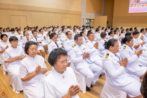 ภาพ No.341722:วันอังคารที่ 28 กรกฎาคม พ.ศ. 2569 คณะสงฆ์และพสกนิกรอำเภอคลองหลวง พร้อมใจจัดพิธีเจริญพระพุทธมนต์ ปฏิบัติธรรม และทำบุญตักบาตร ถวายพระราชกุศลเฉลิมพระเกียรติพระบาทสมเด็จพระเจ้าอยู่หัว