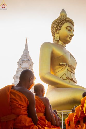 ภาพ No.74324:พุทธบุตรธรรมยาตรา ปฏิบัติธรรมและบันทึกภาพประวัติศาสตร์ ในโครงการธรรมยาตรากตัญญูบูชา มหาปูชนียาจารย์ พระมงคลเทพมุนี(สด จนฺทสโร) พระผู้ปราบมาร อนุสรณ์สถาน 7 แห่ง ปีที่ 11 ณ อนุสรณ์สถานลำดับที่ 6 สถานที่ค้นคว้าและเผยแผ่วิชาธรรมกาย วัดปากน้ำภาษีเจริญ กรุงเทพ