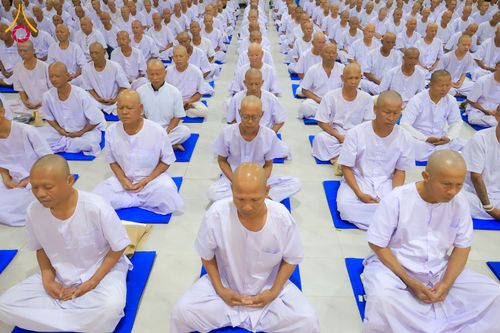 ภาพ No.285619:วันที่ 26-30  พฤศจิกายน พ.ศ. 2568  กิจกรรมสวดมนต์ นั่งสมาธิ ฟังธรรม ของนาคธรรมทายาท ในโครงการบวชบูชาธรรมมหาปูชนียาจารย์  ณ ศูนย์ปฏิบัติธรรมบุรีรัมย์ จ.บุรีรัมย์