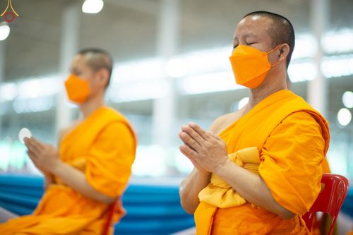 ภาพ No.65167:พิธีบูชาข้าวพระ และสาธุชนปฏิบัติธรรมร่วมกัน ในวันอาทิตย์ต้นเดือนที่ 4 ธันวาคม พ.ศ. 2565 ณ วัดพระธรรมกาย จ.ปทุมธานี