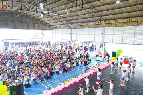 ภาพ No.71259:วัดพระธรรมกาย มูลนิธิธรรมกาย และคณะศิษยานุศิษย์ฯ ร่วมกับ อบต.คลองสาม และภาคีเครือข่ายฯ เปิดตัวสื่อนวัตกรรมพุทธประวัติผ่านแว่น VR สู่โลกเสมือนจริง - จัดแสดงนิทรรศการพลังความดี UG5 POWER เนื่องในงานวันเด็กแห่งชาติ ประจำปี พ.ศ.2566