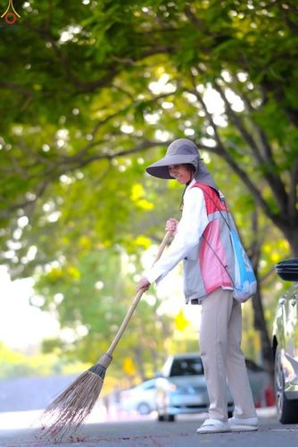 ภาพ No.306560:ภาพเบื้องหลังอาสาสมัครรวมใจ ชุดที่ 5 ในโครงการธรรมยาตรา กตัญญูบูชา มหาปูชนียาจารย์ พระมงคลเทพมุนี(สด จนฺทสโร) พระผู้ปราบมาร อนุสรณ์สถาน 7 แห่ง ปีที่ 14