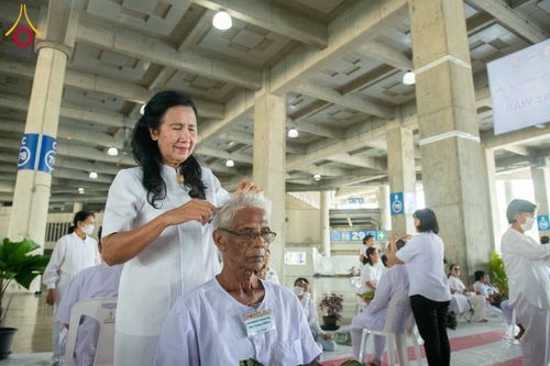 ภาพ No.339761:วันที่ 19 กรกฎาคม พ.ศ.2569 พิธีตัดปอยผม โครงการบวชพระนานาชาติ AEC และ WAB รุ่นที่ 10 THE AEC & INTERNATIONAL ORDINATION PROGRAM ณ มหารัตนวิหารคด 30 วัดพระธรรมกาย ปทุมธานี