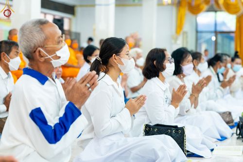 ภาพ No.71673:พระธรรมยาตรา ปฏิบัติศาสนกิจ ทำนุบำรุงศาสนสถาน, สวดธรรมจักร ,ปฏิบัติธรรม ร่วมกับชุมชน,นักเรียนเด็กดีวีสตาร์ และร่วมพิธีทอดผ้าป่าบำรุงศาสนสถาน ในโครงการธรรมยาตรากตัญญูบูชา มหาปูชนียาจารย์ พระมงคลเทพมุนี(สด จนฺทสโร) พระผู้ปราบมาร อนุสรณ์สถาน 7 แห่ง ปีที่ 11