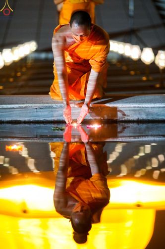 ภาพ No.75404:พิธีจุดประทีปถวายเป็นพุทธบูชา และบูชาธรรมมหาปูชนียาจารย์ ในโครงการธรรมยาตรากตัญญูบูชา มหาปูชนียาจารย์ พระมงคลเทพมุนี(สด จนฺทสโร) พระผู้ปราบมาร ปีที่ 11 ณ อนุสรณ์สถานลำดับที่ 7 สถานที่ขยายวิชชาธรรมกาย วัดพระธรรมกาย จ.ปทุมธานี วันที่ 31 มกราคม พ.ศ. 2566