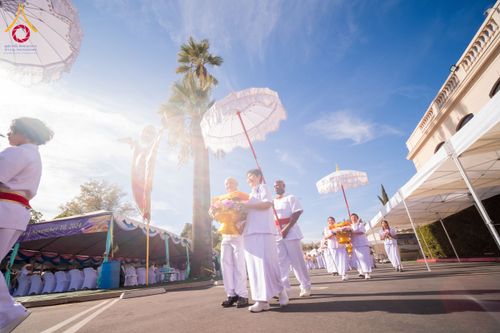 ภาพ No.179830:พิธีทอดกฐินบรมจักรพรรดิ สร้างอุโบสถ 80 ปี บูชาธรรมหลวงพ่อธัมมชโย ณ วัดพระธรรมกายแคลิฟอร์เนีย ประเทศสหรัฐอเมริกา วันอาทิตย์ที่ 10 พฤศจิกายน พ.ศ. 2567