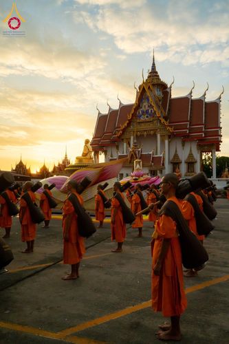 ภาพ No.197048:พระธรรมยาตราปฏิบัติธรรม และถ่ายภาพหมู่ประวัติศาสตร์ ณ วัดโบสถ์(บน) ตำบลบางคูเวียง อำเภอบางกรวย จังหวัดนนทบุรี ในโครงการธรรมยาตรา กตัญญูบูชา มหาปูชนียาจารย์ พระมงคลเทพมุนี(สด จนฺทสโร) พระผู้ปราบมาร อนุสรณ์สถาน 7 แห่ง ปีที่ 13 วันที่ 18 มกราคม พ.ศ. 2568