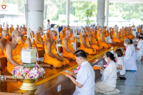 ภาพ No.86712:พิธีบุพเปตพลี  ครั้งที่ 139 ร่วมอุทิศบุญแด่หมู่ญาติที่ล่วงลับไปแล้ว และสืบทอดอายุพระพุทธศาสนา วันพฤหัสบดีที่ 31 สิงหาคม พ.ศ.2566 วันพระขึ้น 15 ค่ำ เดือน 9 ณ หอฉันคุณยายอาจารย์ฯ วัดพระธรรมกาย