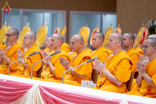 ภาพ No.237821:วันอาทิตย์ที่ 10 สิงหาคม พ.ศ. 2568 พิธีถวายไทยธรรมมุทิตาเปรียญธรรมและบาลีศึกษา ณ ห้องแก้วสารพัดนึก2 วัดพระธรรมกาย ปทุมธานี