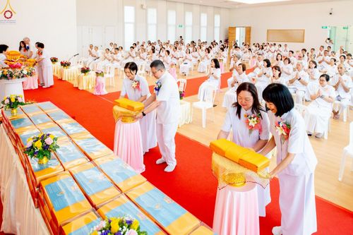 ภาพ No.254246:วันที่ 12 ตุลาคม พ.ศ. 2568 พิธีทอดกฐินสามัคคีวัดพระธรรมกายสิงคโปร์  新加坡法身寺功德衣法会 Dhammakaya Centre Singapore Kathina Ceremony  