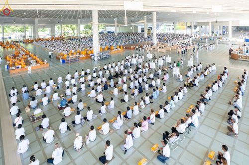 ภาพ No.104507:พิธีบุพเปตพลี ครั้งที่ 145 อุทิศบุญแด่หมู่ญาติที่ล่วงลับไปแล้ว และสืบทอดอายุพระพุทธศาสนา วันพุธที่ 27 ธันวาคม พ.ศ. 2566 (วันพระขึ้น 15 ค่ำ เดือน 12 ) ณ หอฉันคุณยายอาจารย์ฯ วัดพระธรรมกาย