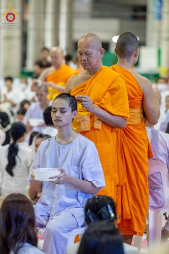 ภาพ No.230707:วันที่ 29 มิถุนายน พ.ศ.2568 พิธีตัดปอยผมและปลงผมนาคธรรมทายาท โครงการบรรพชาอุปสมบทหมู่ รุ่นเข้าพรรษา ณ วิหารคด วัดพระธรรมกาย