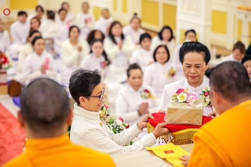 ภาพ No.92588:พิธีทอดกฐินสามัคคี ณ วัดพระธรรมกายฮัมบวร์ค เยอรมนี วันที่ 5 พฤศจิกายน พ.ศ. 2566