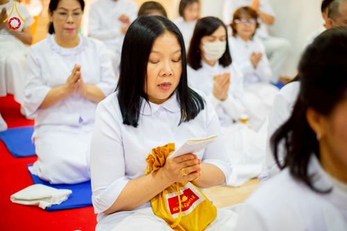 ภาพ No.221277:วันศุกร์ที่ 25 เมษายน พ.ศ. 2568 พิธีอัญเชิญรูปเหมือนพระมงคลเทพมุนี (สด จนฺทสโร) พระผู้ปราบมาร พิธีทอดผ้าป่าสามัคคี 25 ปี พิธีถวายสังฆทาน 15 วัด แด่เจ้าอาวาสภาคพื้นเอเชีย และแอฟริกา ในวาระครบ 25 ปี วัดพระธรรมกายโอซาก้า ประเทศญี่ปุ่น