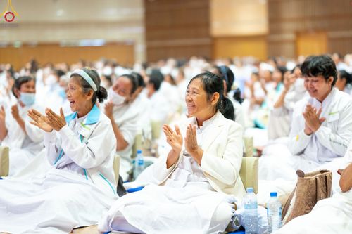 ภาพ No.90385:งานสัมมนา ผู้นำบุญยอดกัลยาณมิตร 77 จังหวัดทั่วไทย โครงการกฐินสามัคคีทั่วไทย 5,000 วัด พุทธศักราช 2566 และโครงการอุปสมบท 3,000 รูป บูชาธรรมมหาปูชนียาจารย์ ระหว่าง วันที่ 6 - 8 ตุลาคม พ.ศ. 2566 ณ จ.นครราชสีมา