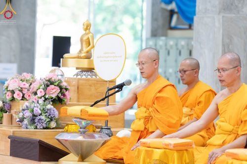 ภาพ No.86037:งานบุญครบรอบ 12 ปี ณ ศูนย์อบรมเยาวชนนครปฐม วันเสาร์ ที่ 19 สิงหาคม พ.ศ. 2566 พิธีทอดผ้าป่าบำรุงศูนย์ และพิธีเจริญพระพุทธมนต์ ฉลองหอฉันคุณยายฯ ประธานสงฆ์  พระมหาคมสัน  ธมฺมาสนฺโน ประธานบุญพิธี กัลฯสุนทรินทร์  จันทนา และคณะเจ้าภาพจังหวัดนครปฐม