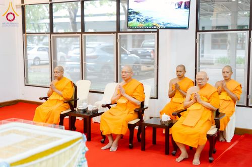 ภาพ No.221363:วันอาทิตย์ที่ 27 เมษายน พ.ศ. 2568 พิธีเจริญพระพุทธมนต์สมโภชดวงแก้วธรรมชัย เนื่องในโอกาสบูชาธรรม 81 ปีหลวงพ่อธัมมชโย อัญเชิญประดิษฐานเนื่องในโอกาสสถาปนาวัดพระธรรมกายไอซ์แลนด์ ณ อาคารปลูกศรัทธา 1 วัดพระธรรมกาย อำเภอคลองหลวง จังหวัดปทุมธานี